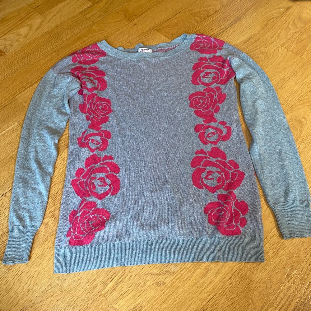 Rose sweater